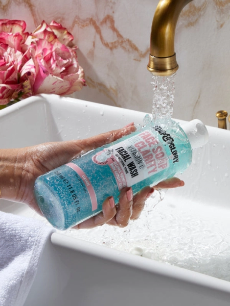 Soap & Glory Face Soap & Clarity Vitamin C Facial Wash 350ml